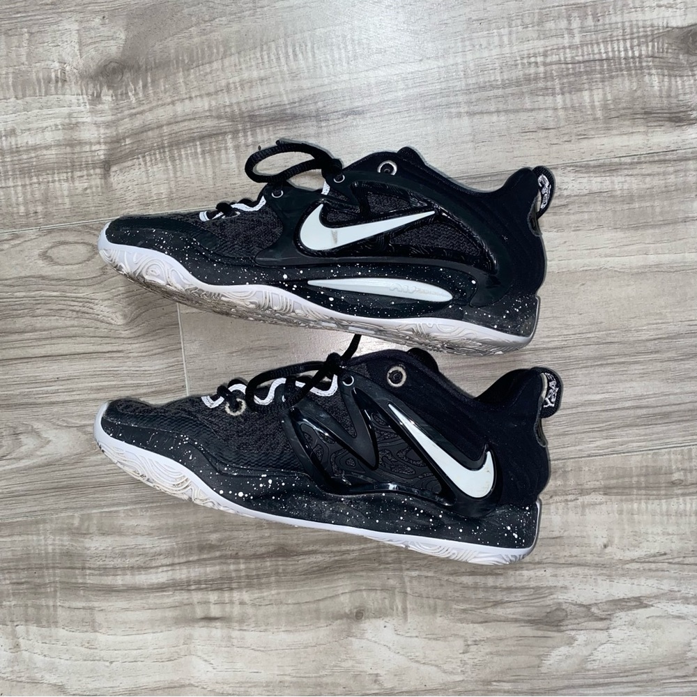 COPY - Nike KD Black/White Kevin Durant Shoes